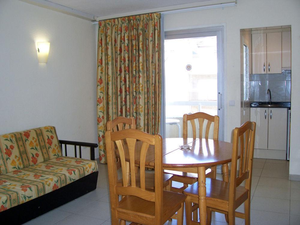 Apartamentos Alboran-Arysal Salou Exterior foto